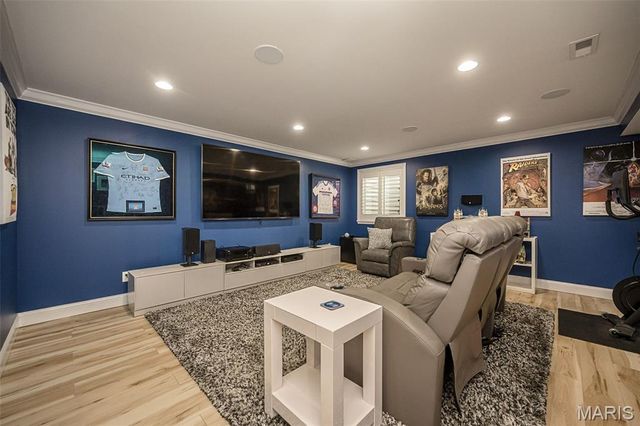 46 Heritage Pointe Circle, Fenton, MO 63026