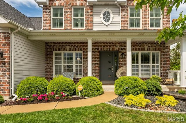 46 Heritage Pointe Circle, Fenton, MO 63026