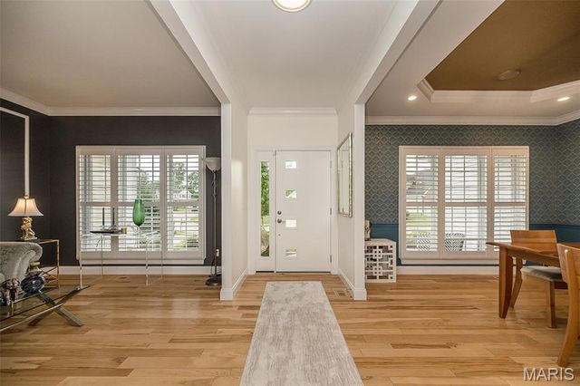 46 Heritage Pointe Circle, Fenton, MO 63026