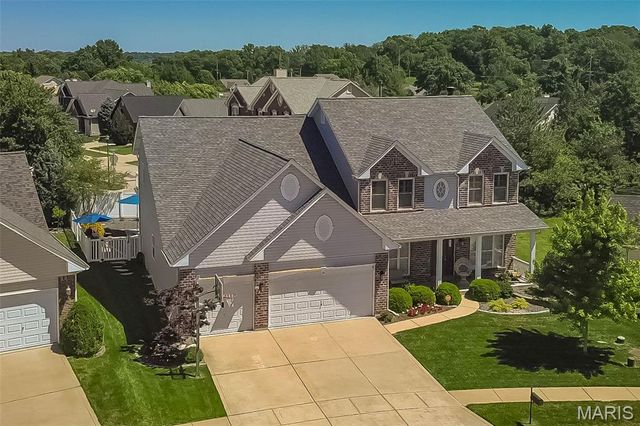46 Heritage Pointe Circle, Fenton, MO 63026