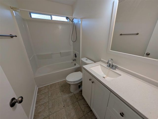 11726 Rolling Stream Drive, Tomball, TX 77375