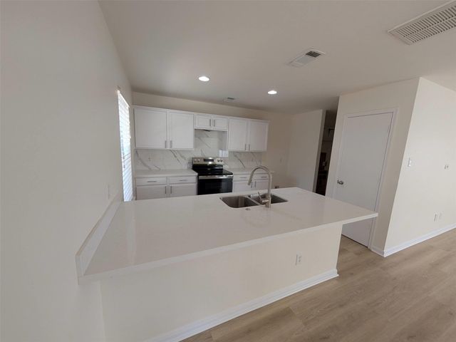 11726 Rolling Stream Drive, Tomball, TX 77375