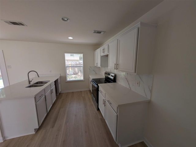 11726 Rolling Stream Drive, Tomball, TX 77375