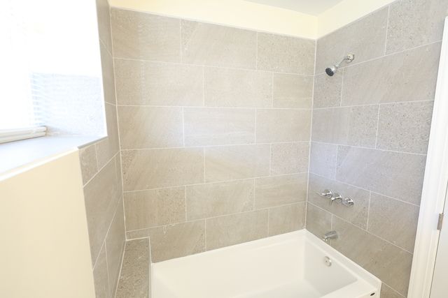 6157 W Belmont Avenue 1F, Chicago, IL 60634