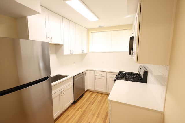 6157 W Belmont Avenue 1F, Chicago, IL 60634