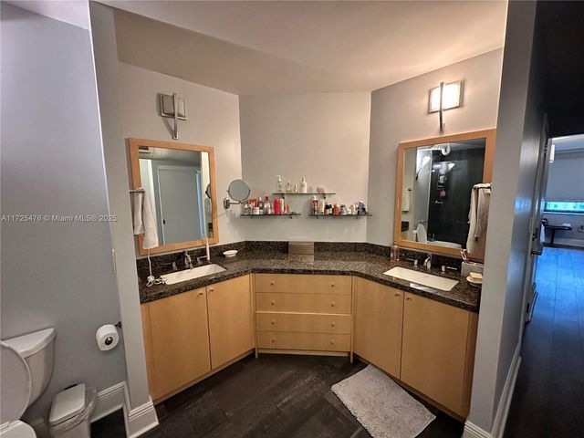 2333 Brickell Ave 2116, Miami, FL 33129