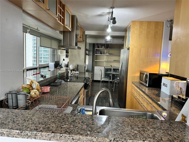 2333 Brickell Ave 2116, Miami, FL 33129