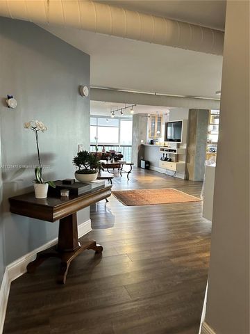 2333 Brickell Ave 2116, Miami, FL 33129