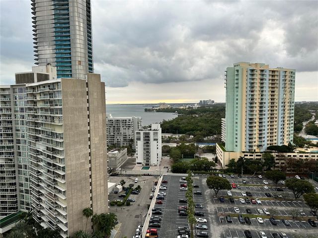 2333 Brickell Ave 2116, Miami, FL 33129