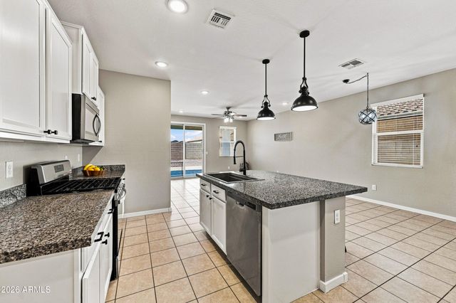 3806 E ARCHER Drive, San Tan Valley, AZ 85140