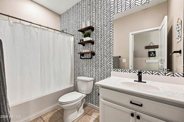 3806 E ARCHER Drive, San Tan Valley, AZ 85140