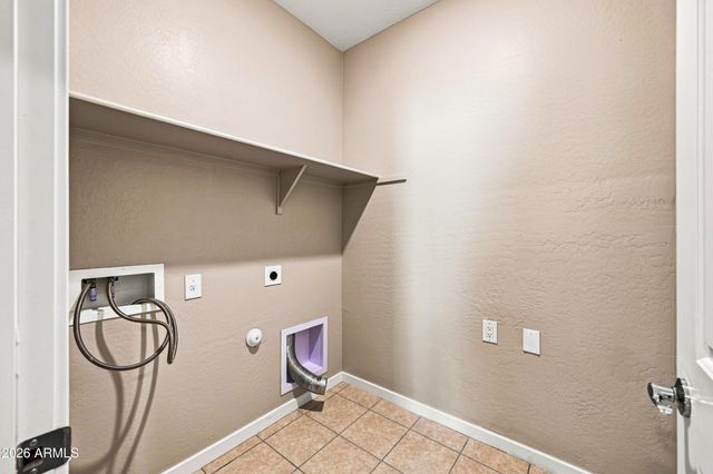 3806 E ARCHER Drive, San Tan Valley, AZ 85140