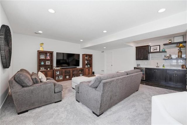 13405 W 177th Street, Overland Park, KS 66013