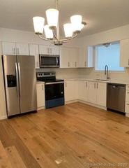 197 Pine Hill Road 5B, Thomaston, CT 06787