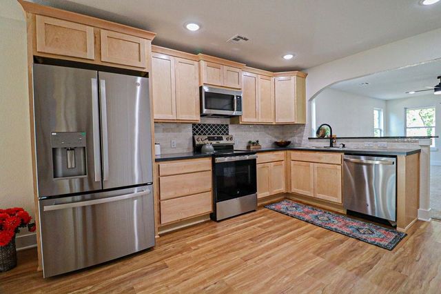 711 N Washington, El Dorado, KS 67042