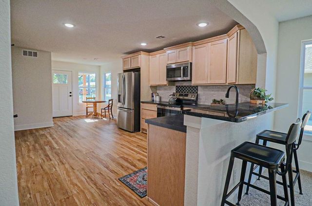 711 N Washington, El Dorado, KS 67042