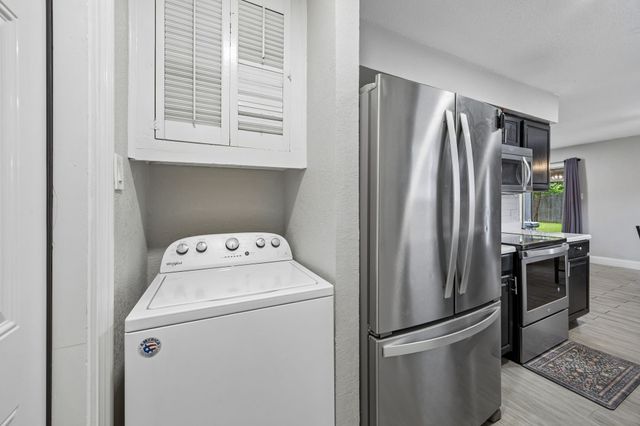 434 Stonehenge Drive, Arlington, TX 76014
