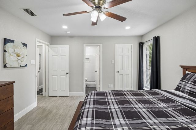 434 Stonehenge Drive, Arlington, TX 76014