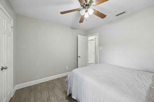 434 Stonehenge Drive, Arlington, TX 76014