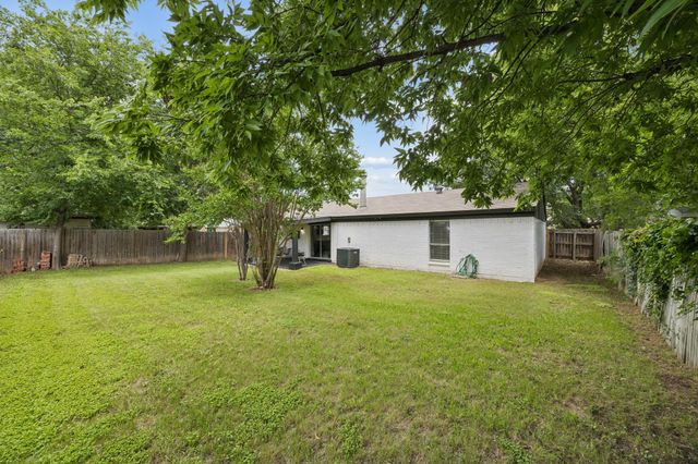 434 Stonehenge Drive, Arlington, TX 76014