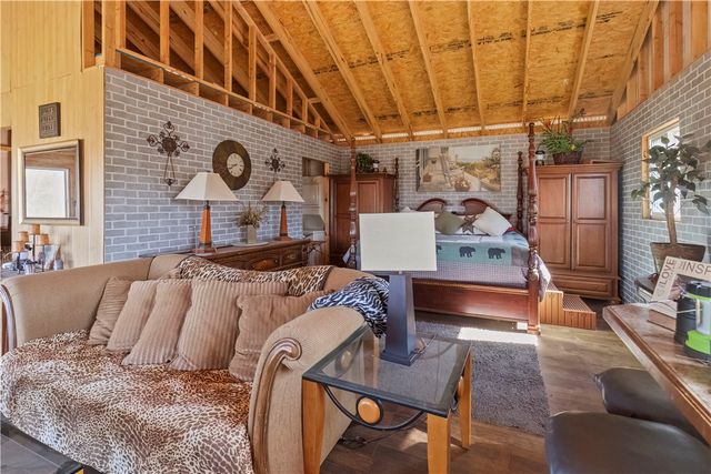 75 Meadow Ridge Lane, Harrison, AR 72662