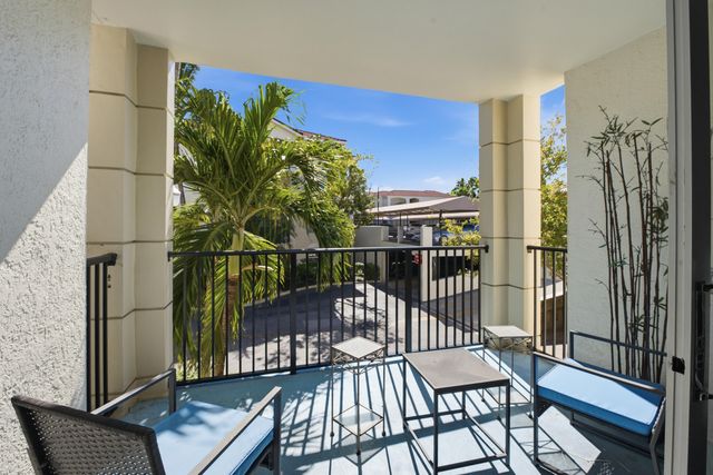 3221 Tuscany Way 3221, Boynton Beach, FL 33435