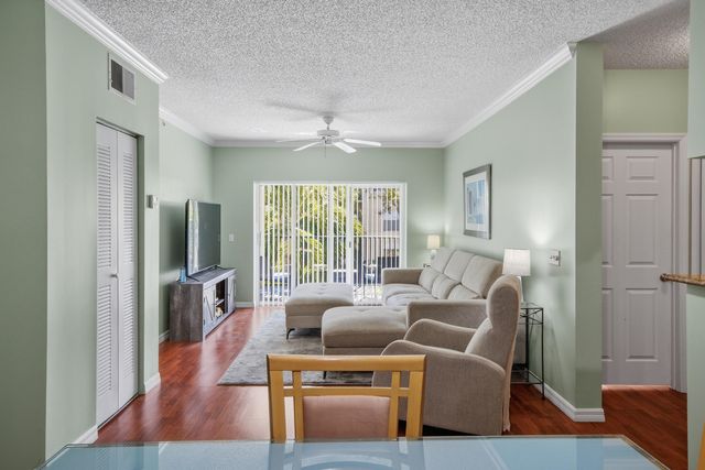3221 Tuscany Way 3221, Boynton Beach, FL 33435