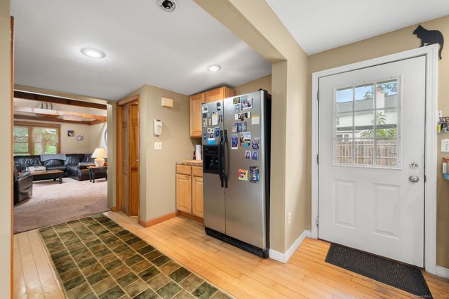 23 Central Avenue, East Lyme, CT 06357