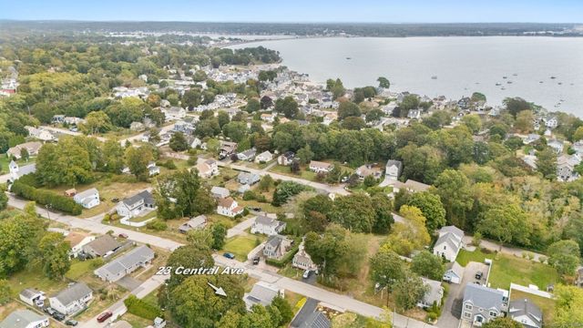 23 Central Avenue, East Lyme, CT 06357