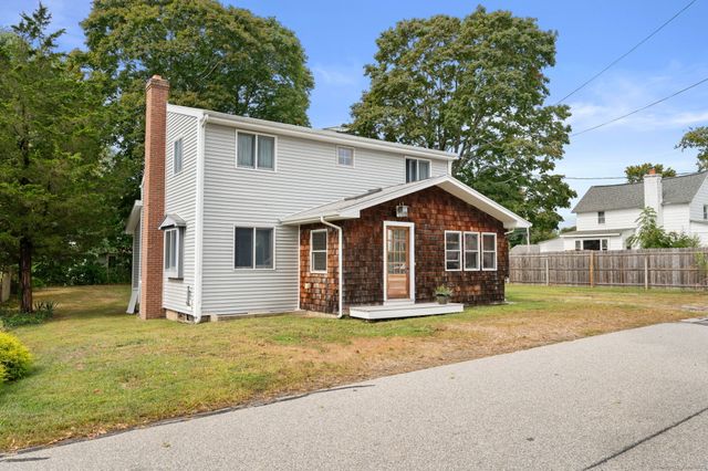 23 Central Avenue, East Lyme, CT 06357