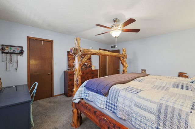 103 W Rockwood, Mulvane, KS 67110