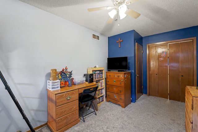 103 W Rockwood, Mulvane, KS 67110