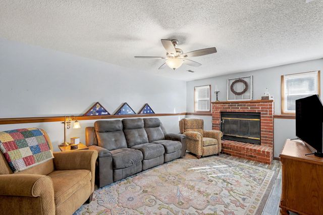 103 W Rockwood, Mulvane, KS 67110