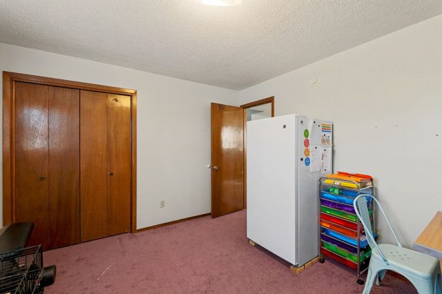 103 W Rockwood, Mulvane, KS 67110