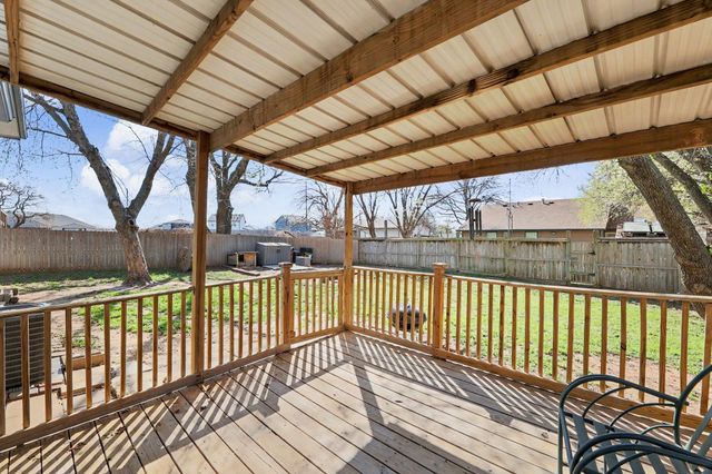 103 W Rockwood, Mulvane, KS 67110