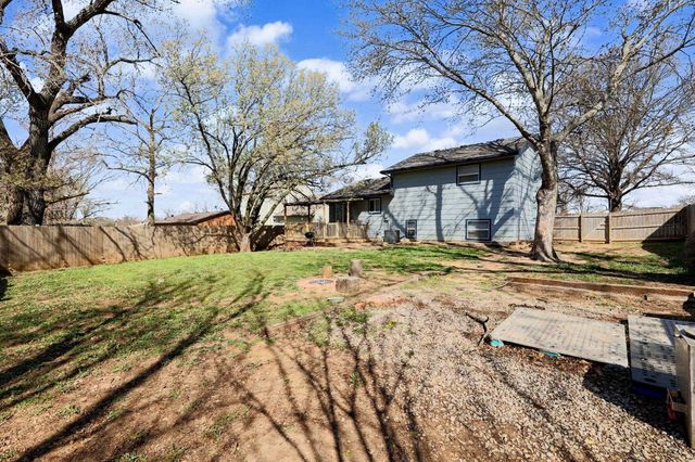 103 W Rockwood, Mulvane, KS 67110