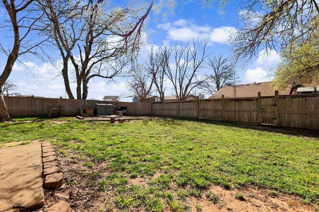 103 W Rockwood, Mulvane, KS 67110