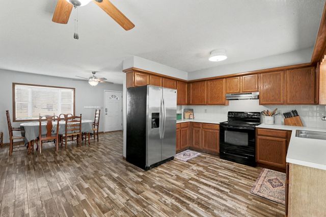 103 W Rockwood, Mulvane, KS 67110