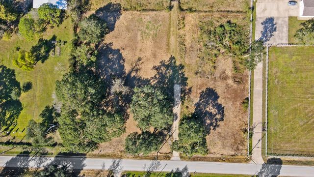 676 Evergreen Street, Fresno, TX 77545