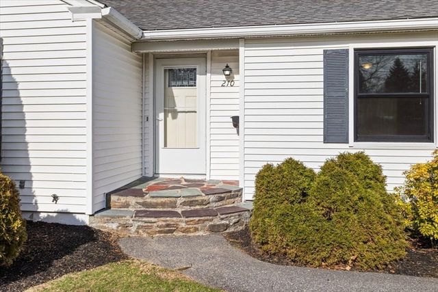 210 Parker Ave, Holden, MA 01520