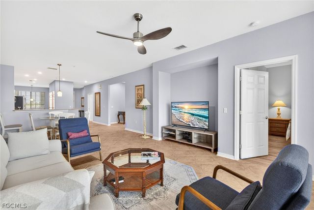 20011 Sanibel View CIR 206, Fort Myers, FL 33908