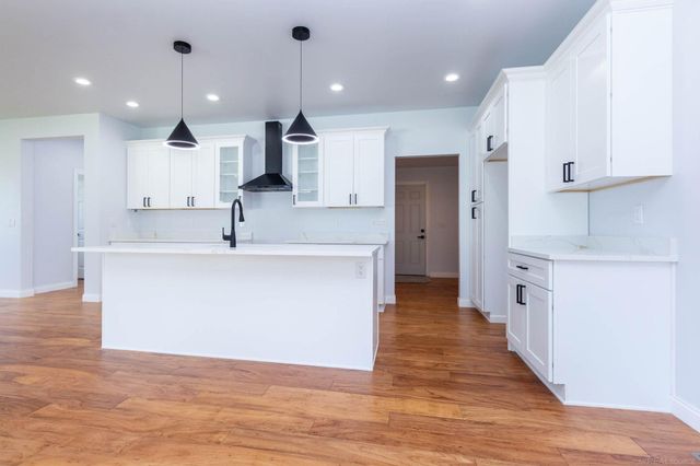 37235 Jefferson Avenue, Harrison Twp, MI 48045