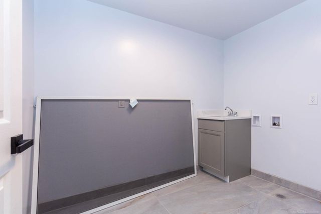 37235 Jefferson Avenue, Harrison Twp, MI 48045