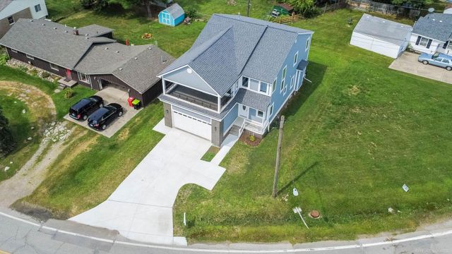 37235 Jefferson Avenue, Harrison Twp, MI 48045