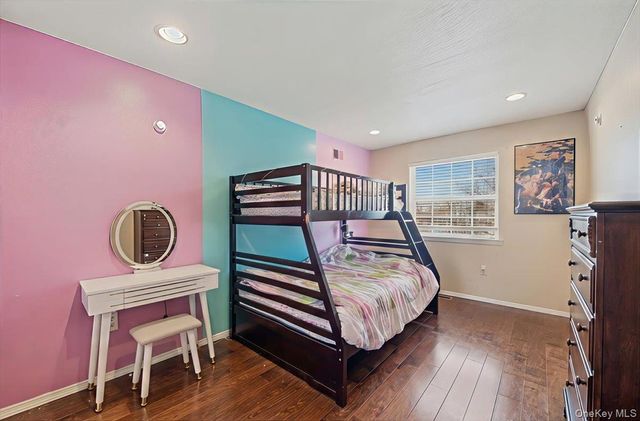 126 Mermaid Lane, Bronx, NY 10473