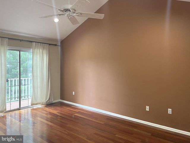 301 DEER RUN CT, Pennington, NJ 08534