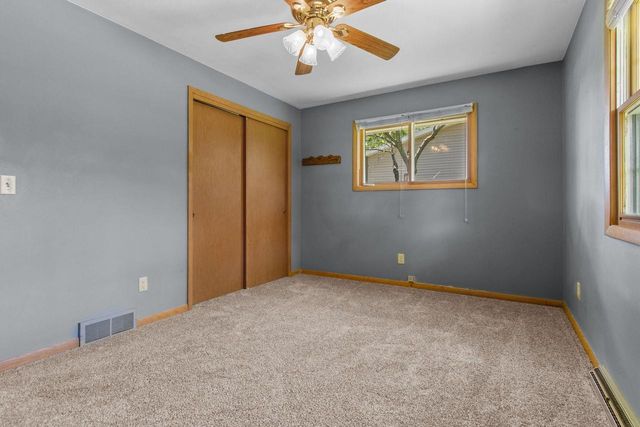 5730 W SANDRA DRIVE, Appleton, WI 54913