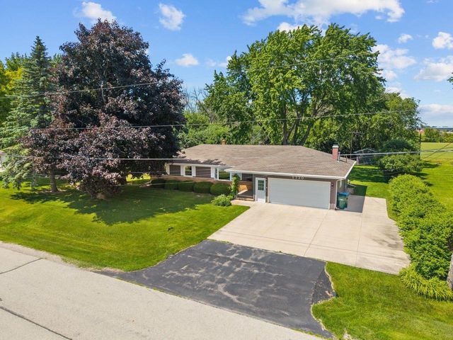 5730 W SANDRA DRIVE, Appleton, WI 54913