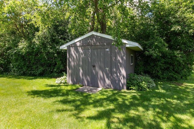 5730 W SANDRA DRIVE, Appleton, WI 54913