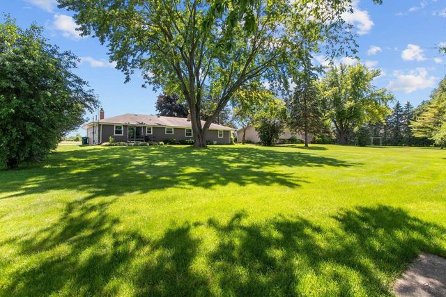 5730 W SANDRA DRIVE, Appleton, WI 54913